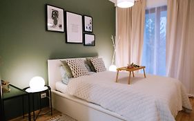 Zoliborz Business Apartment - Private Garden, Parking By Rentujemy